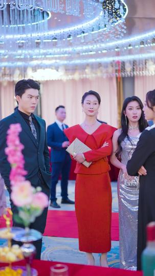 เรื่องรักกุหลาบไฟ(พากย์ไทย) ที่11ตอน