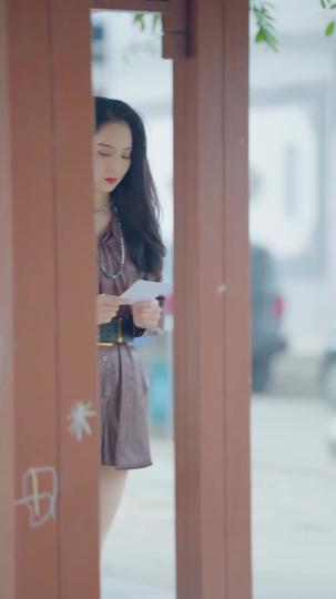 Bayangan di Balik Kaya Episode 10