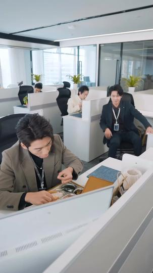 Love at the Bottom, Sparks at the Top Episode 7