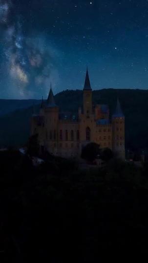 Die Magd und ihr wilder Alpha 1Folgen