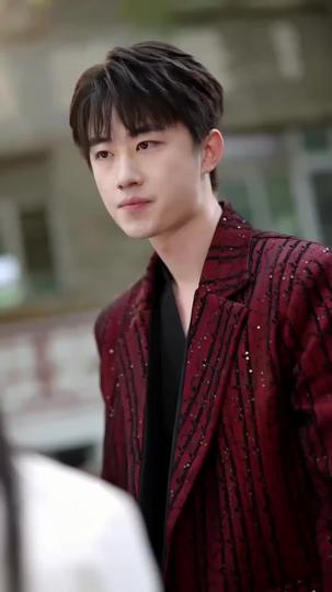 รอยร้าวในกรงทอง ที่3ตอน