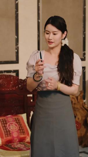 She Draws, the World Obeys Episode 6