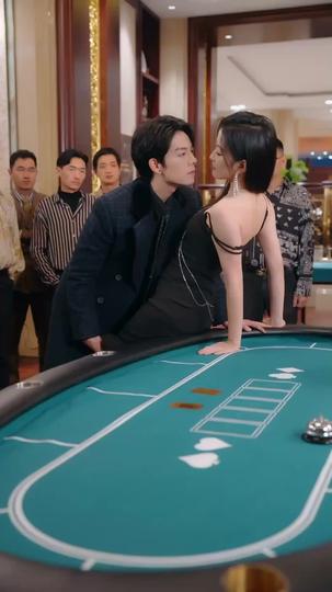 Cinta Bersemi Di Malam Episode 6