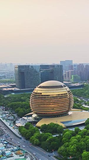 陆先生,余生不再见 第11集