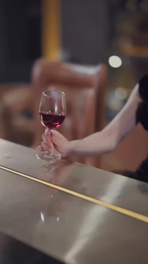Veil of Revenge, Kiss of Desire Episode 4