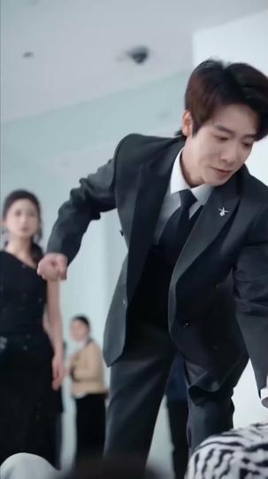 รักสามซ้อน ซ่อนน้ำตา(พากย์ไทย) ที่5ตอน