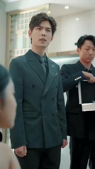 Shadows and Roses Episode 6