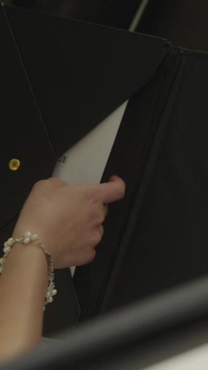 Secretly Spoiled by My Billionaire Hubby Episode 2