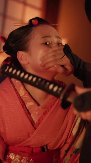 Midnight Siren: Time's Prisoner, Love's Captive Episode 10