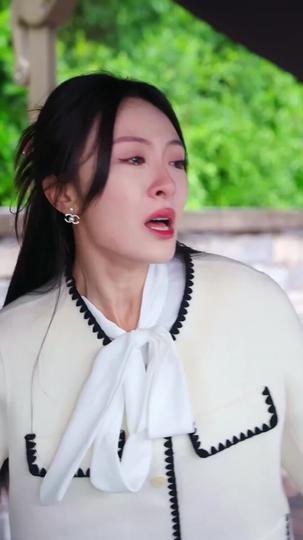 Coronada por su amor (Doblado) Episodio 11