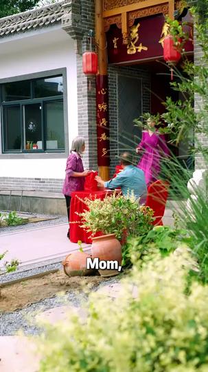 Crowned in Love: The Mother of Three Big Shots (DUBBED) Episode 5