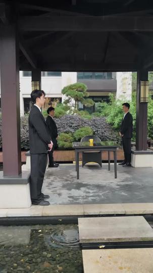 提款機不當了，校草全家急瘋了 第10集