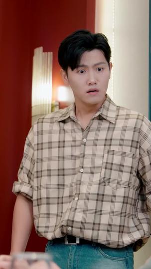  โชคหล่นทับ! ได้พ่อแม่เป็นมหาเศรษฐี ที่4ตอน