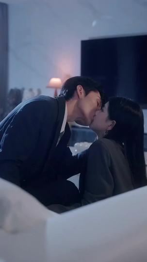Love in the Time of Shadows Episode 7