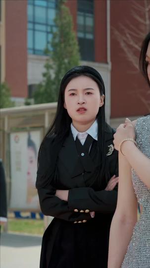 The Counterfeit Crown: Secrets of the Heiress Episode 5