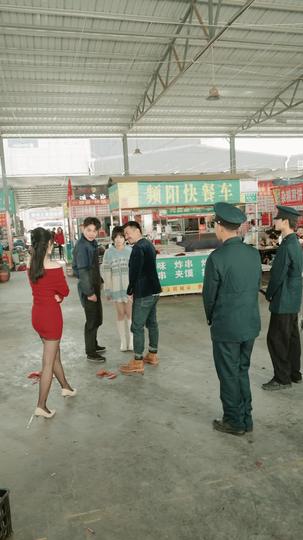 尘埃虽小也夺目 第6集