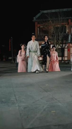How to Tame Her Majesty Episode 8