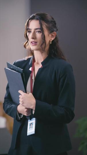 She Is Not Your Wife: Love Actually All Around Episode 5
