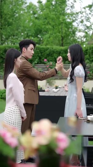 เธอทิ้งไว้แค่ความทรงจำ ที่8ตอน