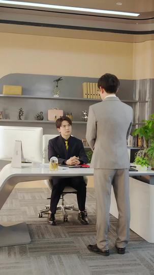 M. Lefèvre, la nouvelle stagiaire semble être votre femme Épisode6