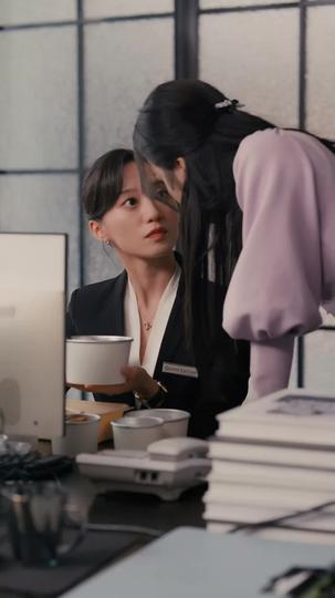 Berseminya Cinta Masa Lalu Episode 9