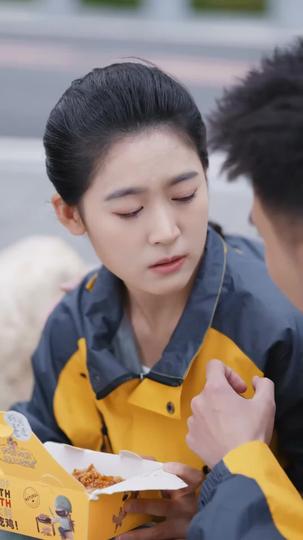 Falling in Love Wasn't in the Script Episode 11