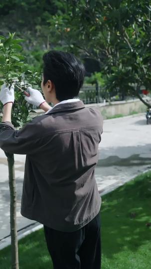 She Draws, the World Obeys Episode 2