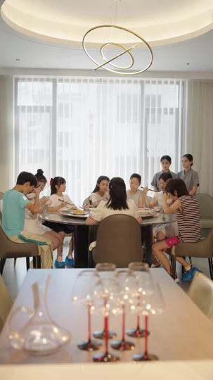 Keep the Ring, I'll Take My Crown Episode 9